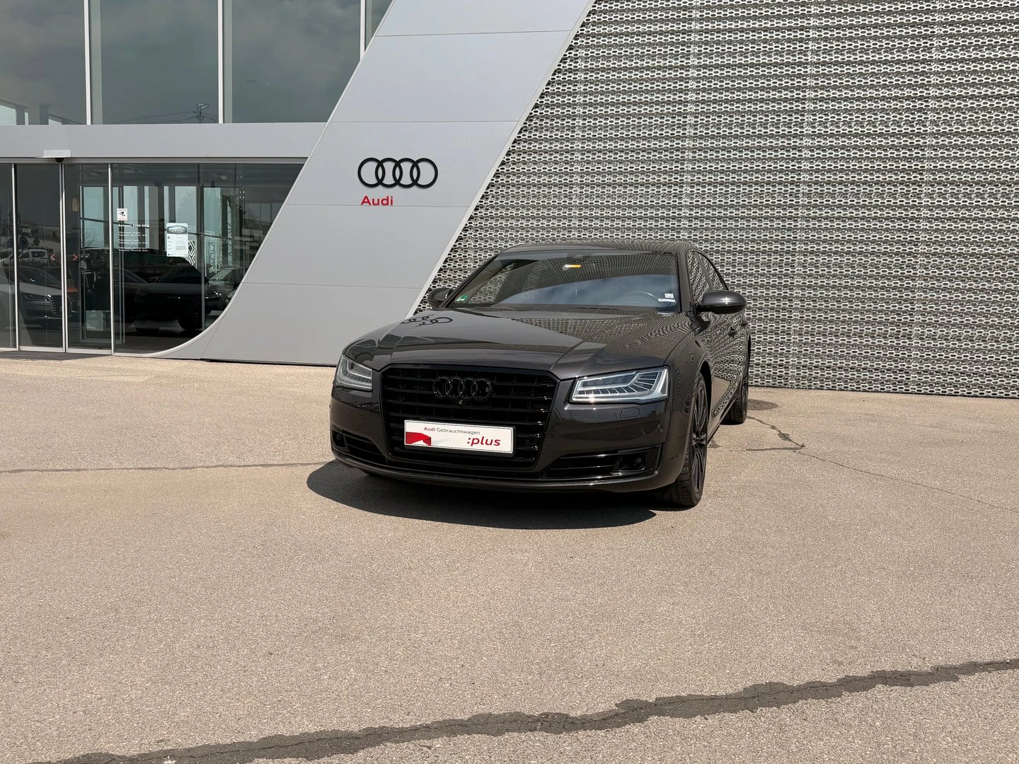 Audi A8 undefined | Auto.bg — изображение 1 Audi A8 undefined | Auto.bg — изображение 1