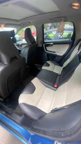 Volvo XC60 D4 AWD | Auto.bg — изображение 17 Volvo XC60 D4 AWD | Auto.bg — изображение 17