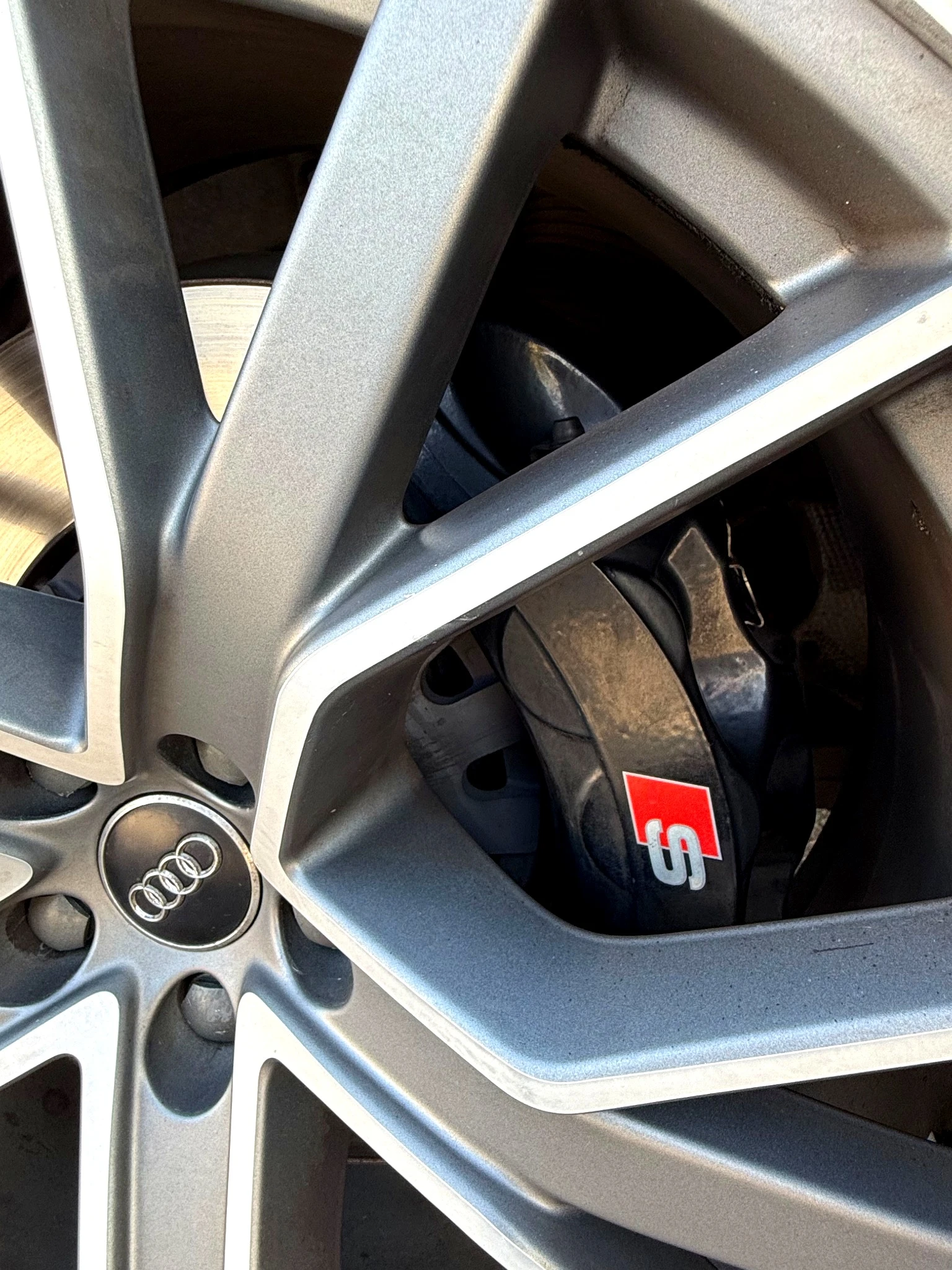 Audi SQ7 Dynamic Pack/48V/Sport Diff/AWS/Night/360 - изображение 9 | Auto.bg Audi SQ7 Dynamic Pack/48V/Sport Diff/AWS/Night/360 - изображение 9