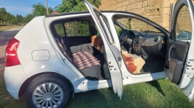 Dacia Sandero - 2600 € / 5085.16 лв. - 32816735 11 | Car24.bg Dacia Sandero - 2600 € / 5085.16 лв. - 32816735 11