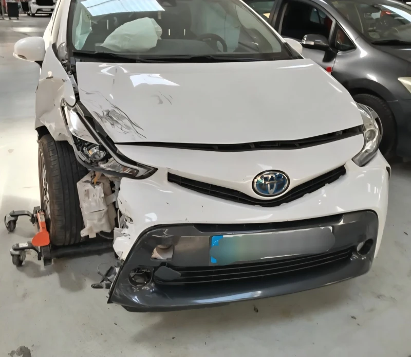 Toyota Prius + .УДАРЕН. ТОП ЦЕНА! - 13999 лв. / 7157.58 € - 88331526 1 | Car24.bg Toyota Prius + .УДАРЕН. ТОП ЦЕНА! - 13999 лв. / 7157.58 € - 88331526 1