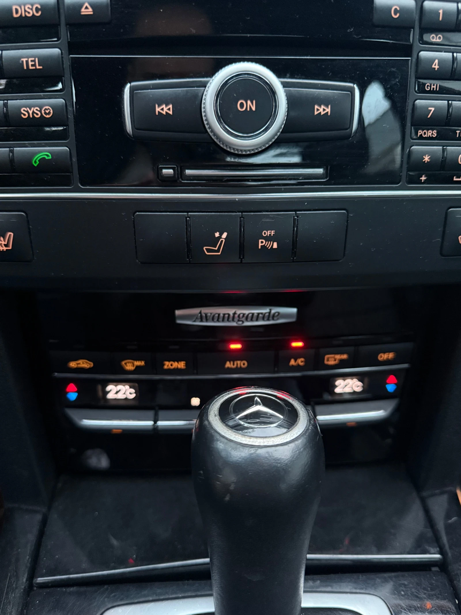 Mercedes-Benz E 220 AVANTGARDE/ BlueEfficiency /2.2 CDI  - изображение 8 | Auto.bg Mercedes-Benz E 220 AVANTGARDE/ BlueEfficiency /2.2 CDI  - изображение 8