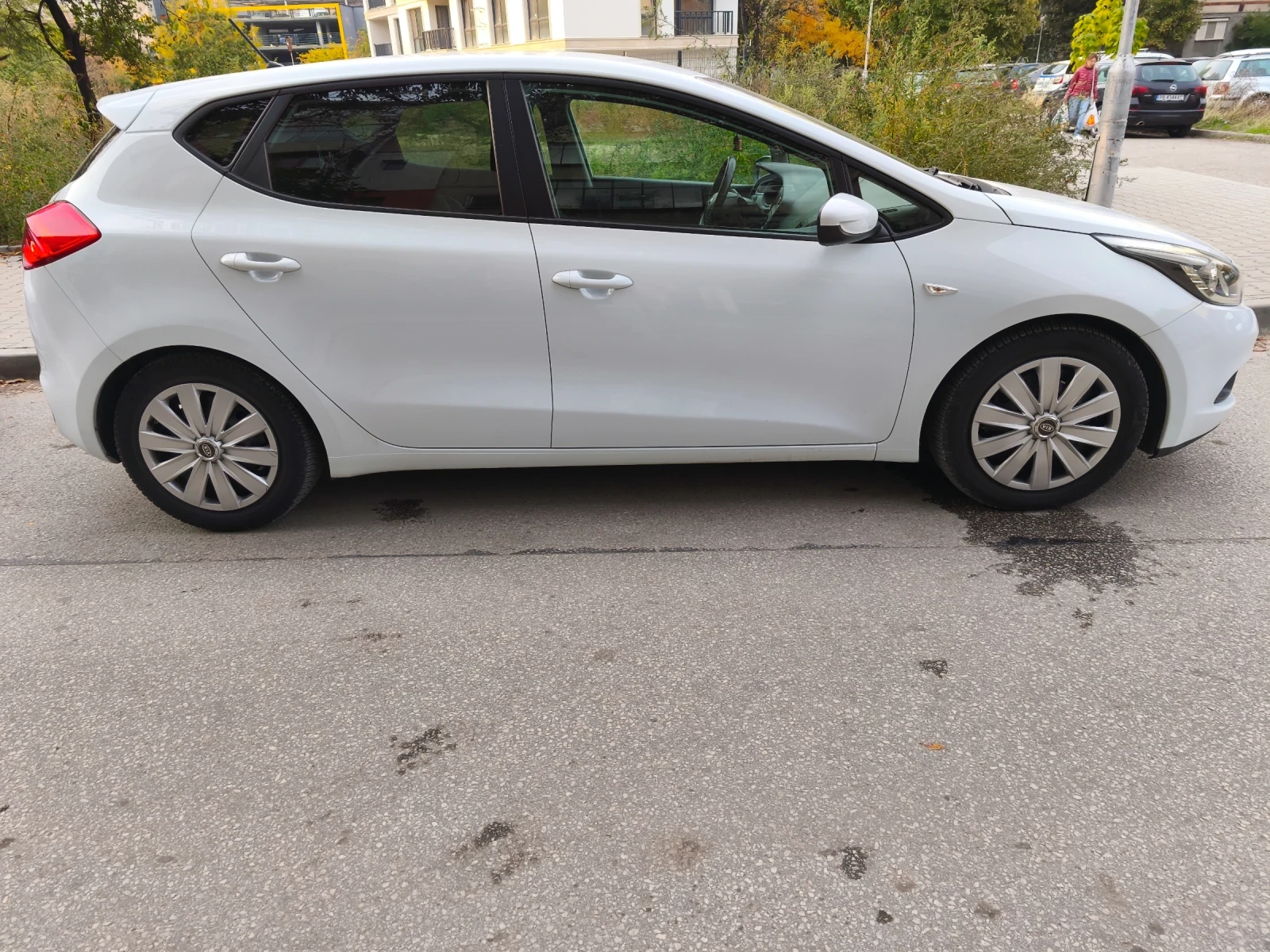 Kia Ceed 1.4 16V 90к.с. - изображение 4 | Auto.bg Kia Ceed 1.4 16V 90к.с. - изображение 4