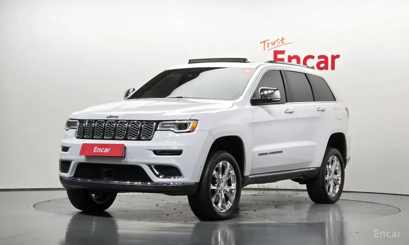 Jeep Grand cherokee Summit* BLACK L* AIR* VENTILATED* H&K* PANO - 18000 € - 53480646 1 | Car24.bg Jeep Grand cherokee Summit* BLACK L* AIR* VENTILATED* H&K* PANO - 18000 € - 53480646 1
