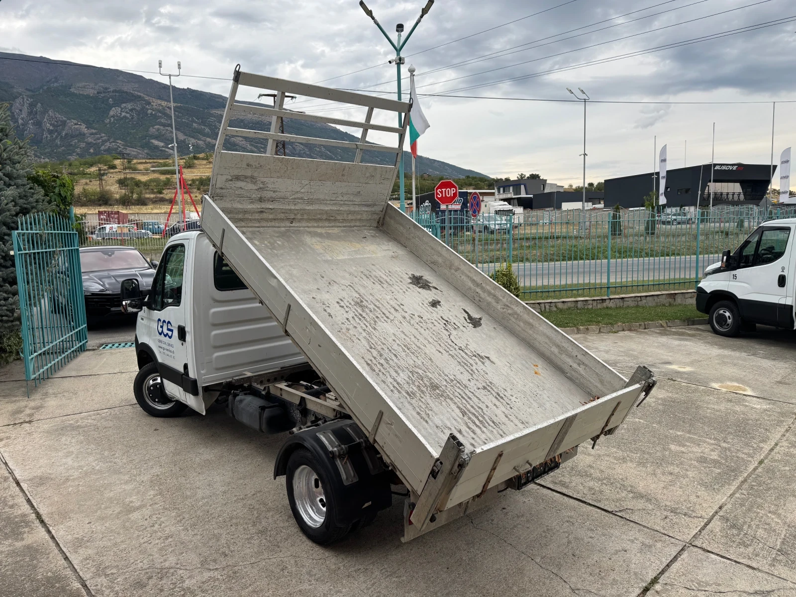 Iveco 35c15 3.0HPI* Тристранен самосвал - изображение 9 | Auto.bg Iveco 35c15 3.0HPI* Тристранен самосвал - изображение 9