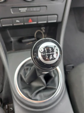 VW New beetle 1.2 TSI реални километри - 7999 € - 53982380 6 | Car24.bg VW New beetle 1.2 TSI реални километри - 7999 € - 53982380 6