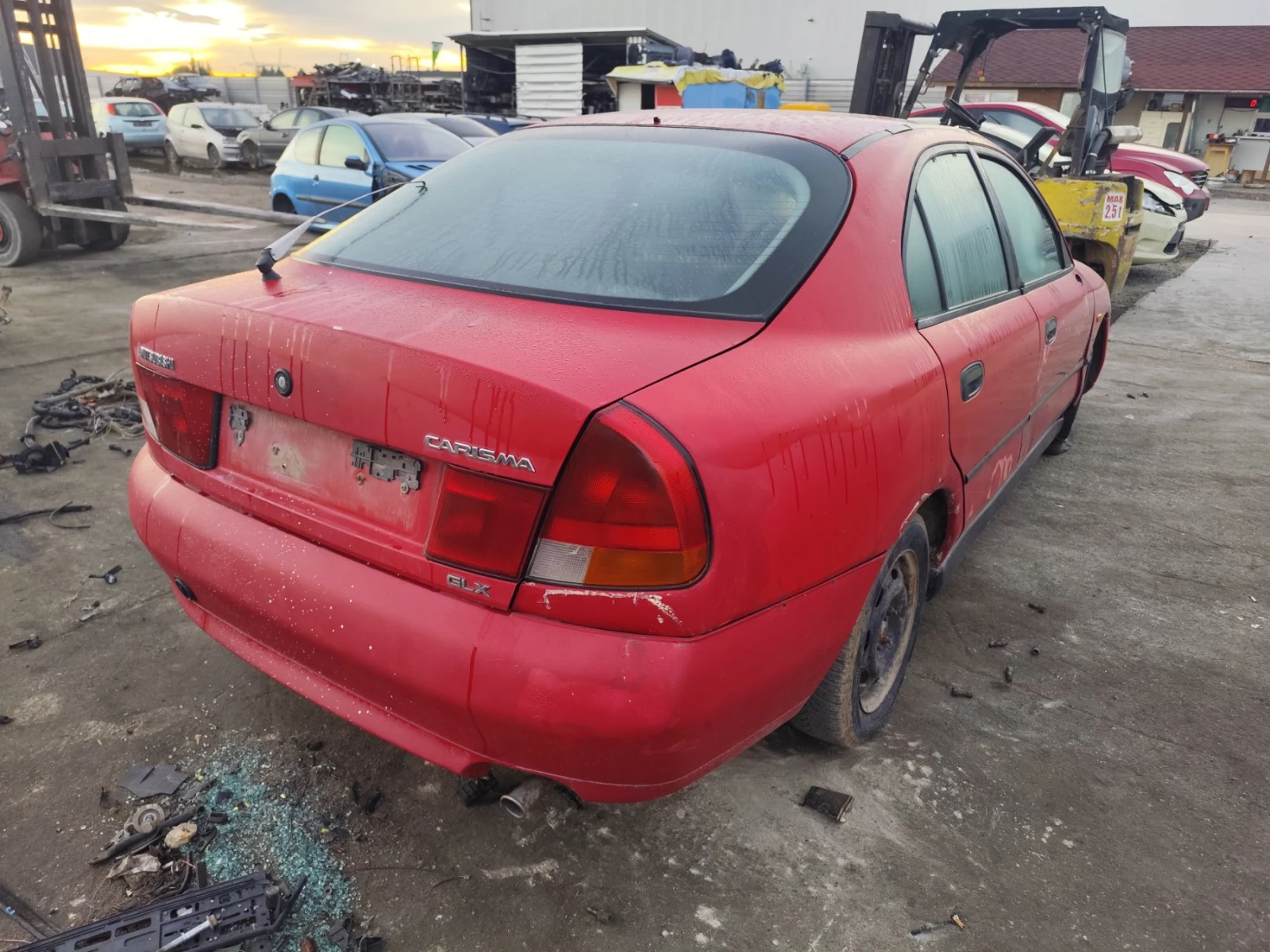 Mitsubishi Carisma 1.6 - изображение 4 | Auto.bg Mitsubishi Carisma 1.6 - изображение 4