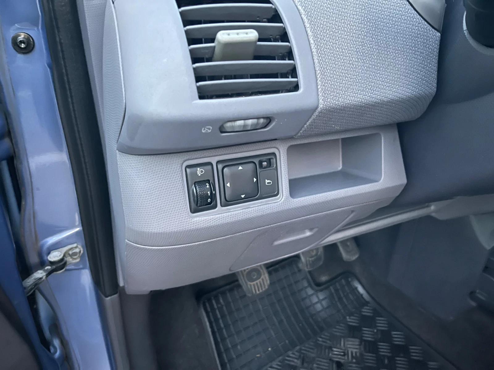 Nissan Micra Keyless  Климатроник  - изображение 10 | Auto.bg Nissan Micra Keyless  Климатроник  - изображение 10