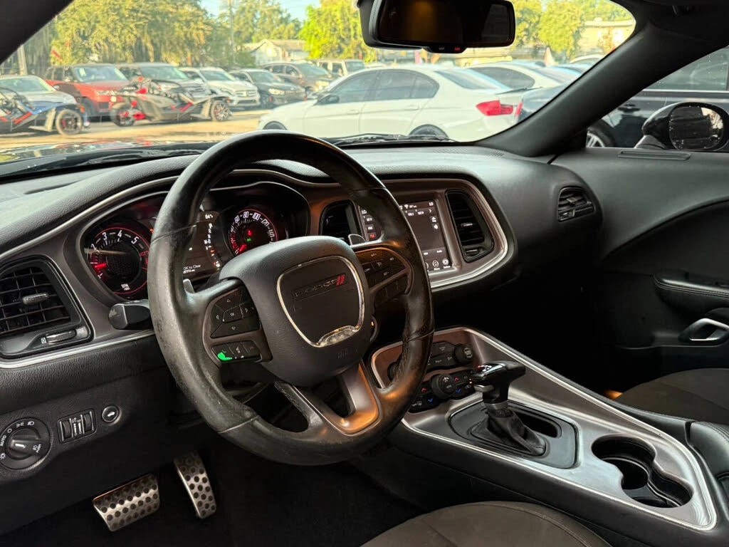 Dodge Challenger HEMI/KAMEPA/KEYLESS/КОЖА - изображение 10 | Auto.bg Dodge Challenger HEMI/KAMEPA/KEYLESS/КОЖА - изображение 10