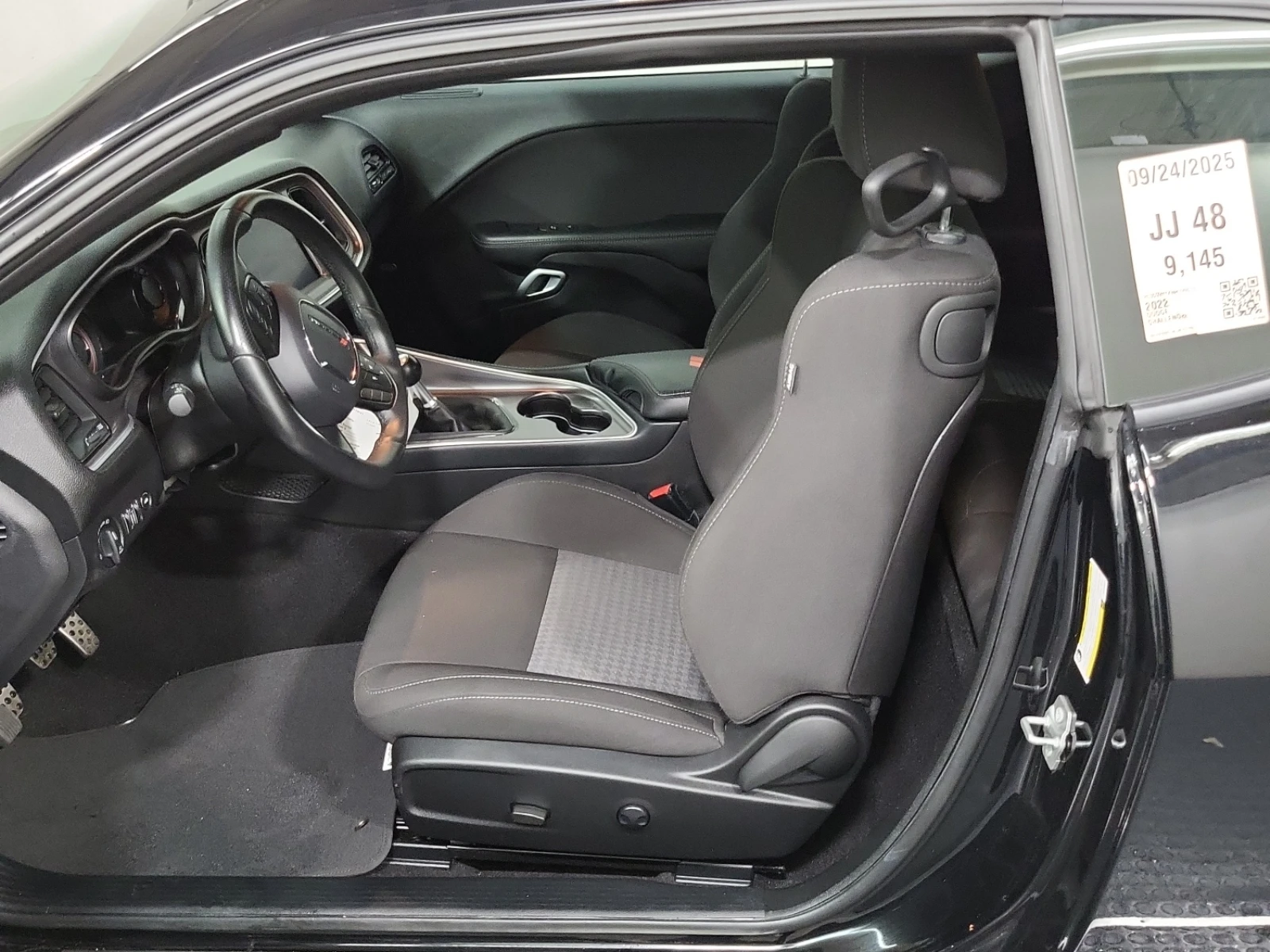 Dodge Challenger * R/T* CARFAX * БЕЗ ПЪРВОНАЧАЛНА ВНОСКА - изображение 5 | Auto.bg Dodge Challenger * R/T* CARFAX * БЕЗ ПЪРВОНАЧАЛНА ВНОСКА - изображение 5