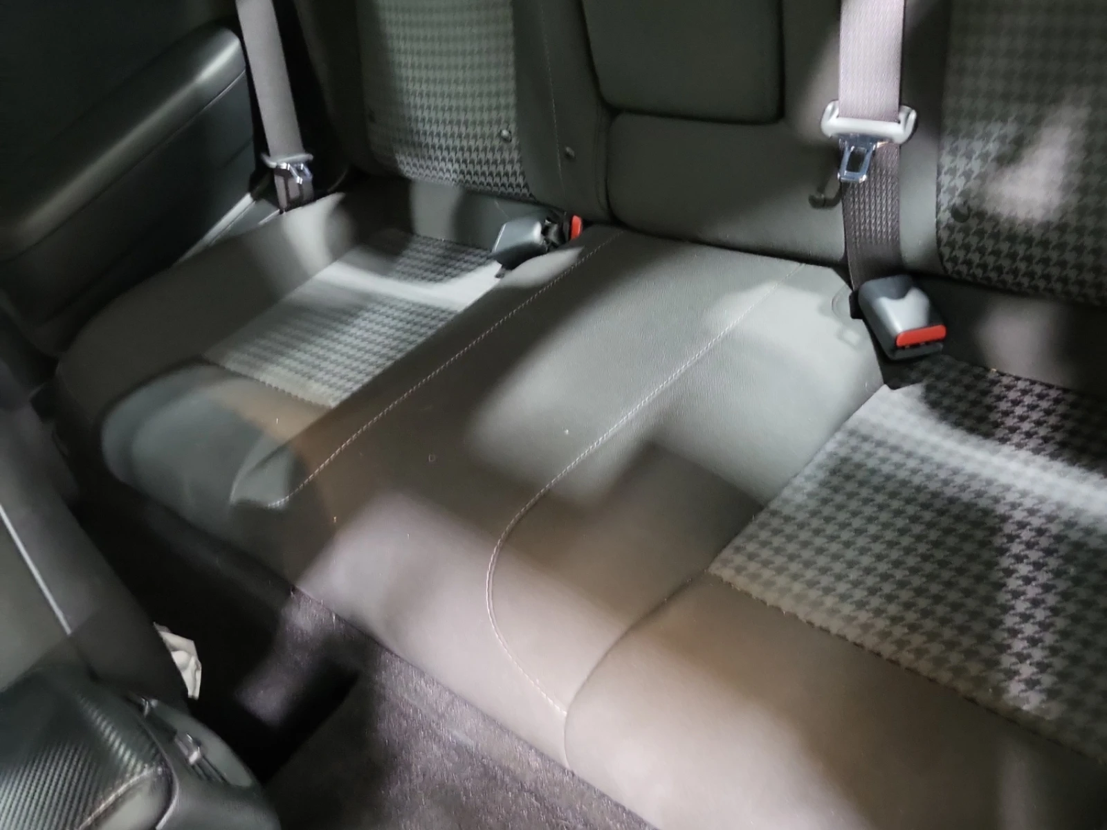 Dodge Challenger * R/T* CARFAX * БЕЗ ПЪРВОНАЧАЛНА ВНОСКА - изображение 9 | Auto.bg Dodge Challenger * R/T* CARFAX * БЕЗ ПЪРВОНАЧАЛНА ВНОСКА - изображение 9