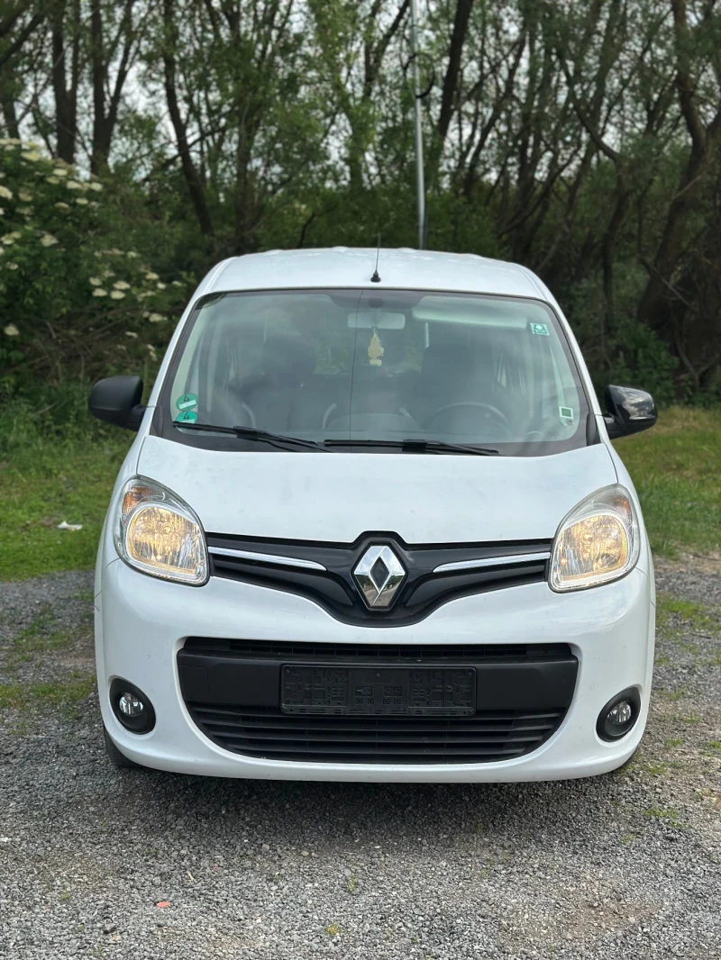 Renault Kangoo 1.2 turbo 114к.с. 4-цилинтъра 6-скорости - 6000 € / 11734.98 лв. - 11130294 1 | Car24.bg Renault Kangoo 1.2 turbo 114к.с. 4-цилинтъра 6-скорости - 6000 € / 11734.98 лв. - 11130294 1
