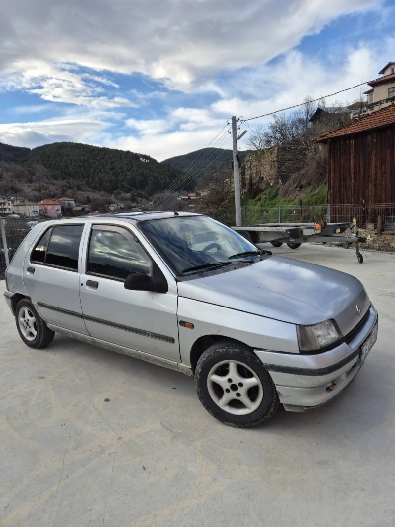 Renault Clio - 700 € / 1369.08 лв. - 52304380 1 | Car24.bg Renault Clio - 700 € / 1369.08 лв. - 52304380 1