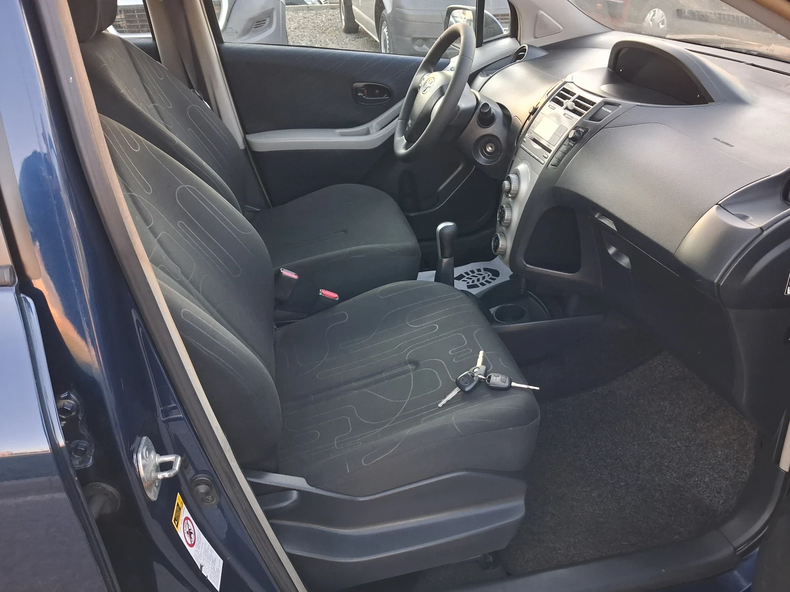 Toyota Yaris 1.4 D4D 90к.с.Италия - изображение 9 | Auto.bg Toyota Yaris 1.4 D4D 90к.с.Италия - изображение 9