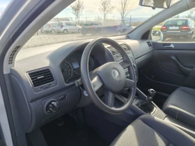VW Golf 1.6 i 102 ks - 4700 лв. / 2403.07 € - 54994971 10 | Car24.bg VW Golf 1.6 i 102 ks - 4700 лв. / 2403.07 € - 54994971 10