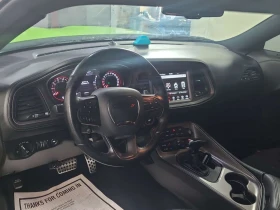 Dodge Challenger * 5.7 V8 * CARFAX * PANORAMA * - 29999 € / 58672.94 лв. - 32357810 11 | Car24.bg Dodge Challenger * 5.7 V8 * CARFAX * PANORAMA * - 29999 € / 58672.94 лв. - 32357810 11