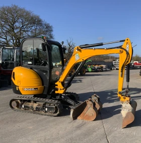 Багер JCB 8026 лизинг с първоначална вноска 20 %