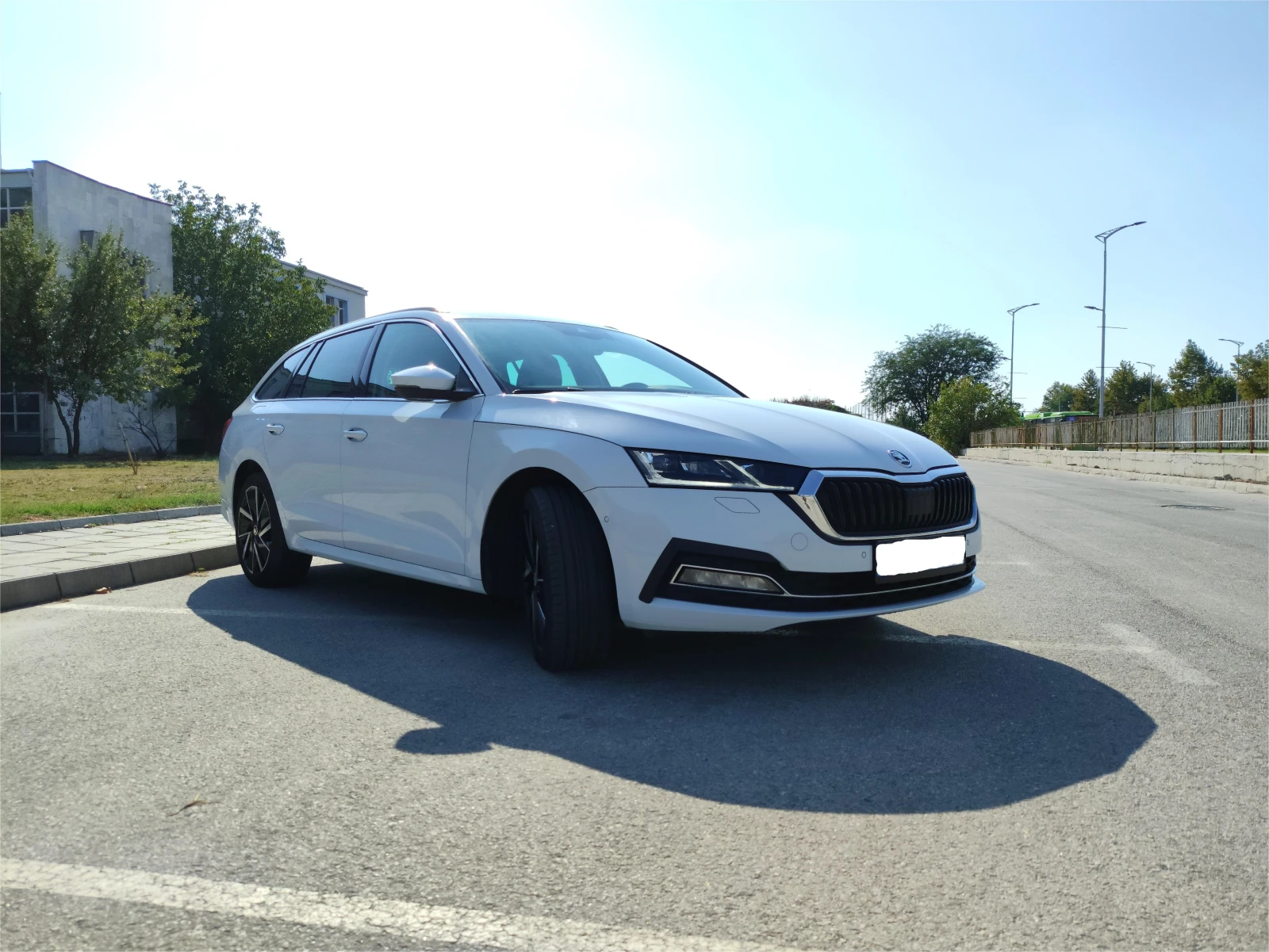 Skoda Octavia 1.4 iV PLUG-IN-HYBRID DSG LED MATRIX SELF-PARING - изображение 3 | Auto.bg Skoda Octavia 1.4 iV PLUG-IN-HYBRID DSG LED MATRIX SELF-PARING - изображение 3
