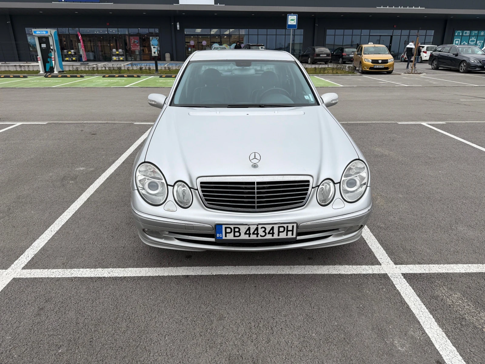Mercedes-Benz E 220 Avantgarde - изображение 2 | Auto.bg Mercedes-Benz E 220 Avantgarde - изображение 2