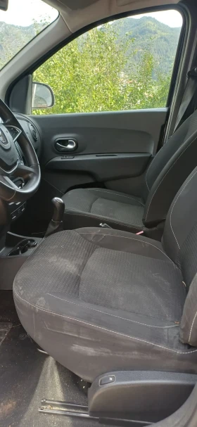 Dacia Lodgy 1, 2 TCe | Auto.bg — изображение 7 Dacia Lodgy 1, 2 TCe | Auto.bg — изображение 7