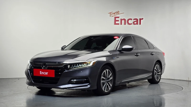 Honda Accord Hybrid Touring AWD - 13600 € / 26599.29 лв. - 77822017 1 | Car24.bg Honda Accord Hybrid Touring AWD - 13600 € / 26599.29 лв. - 77822017 1