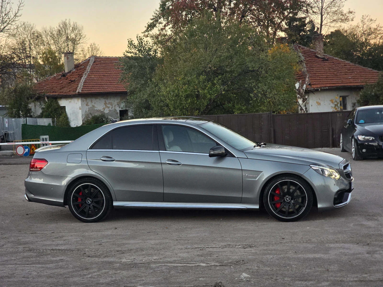 Mercedes-Benz E 63 AMG FACELIFT 585кс. - изображение 4 | Auto.bg Mercedes-Benz E 63 AMG FACELIFT 585кс. - изображение 4