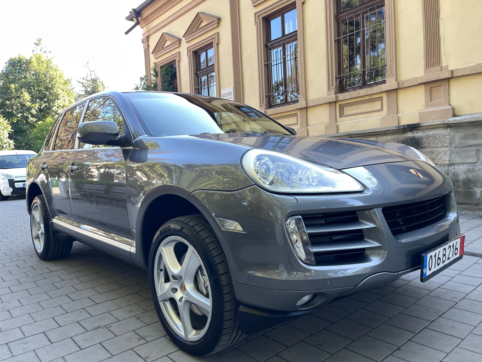 Porsche Cayenne S#4.8i#385KC#2-TV#ЛИЗИНГ#KATO HOB! - изображение 4 | Auto.bg Porsche Cayenne S#4.8i#385KC#2-TV#ЛИЗИНГ#KATO HOB! - изображение 4