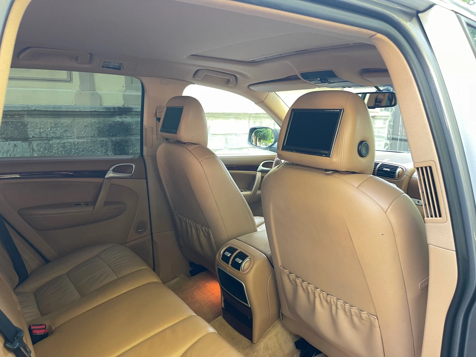 Porsche Cayenne S#4.8i#385KC#2-TV#ЛИЗИНГ#KATO HOB! - изображение 7 | Auto.bg Porsche Cayenne S#4.8i#385KC#2-TV#ЛИЗИНГ#KATO HOB! - изображение 7