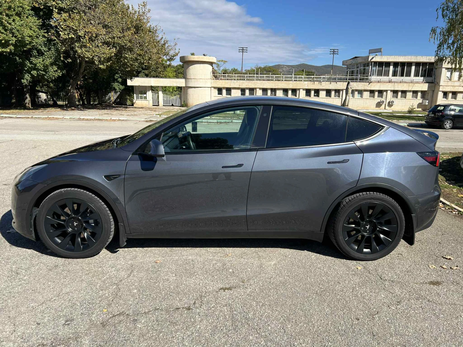 Tesla Model Y Tesla Model Y Dual motor Long range - изображение 5 | Auto.bg Tesla Model Y Tesla Model Y Dual motor Long range - изображение 5