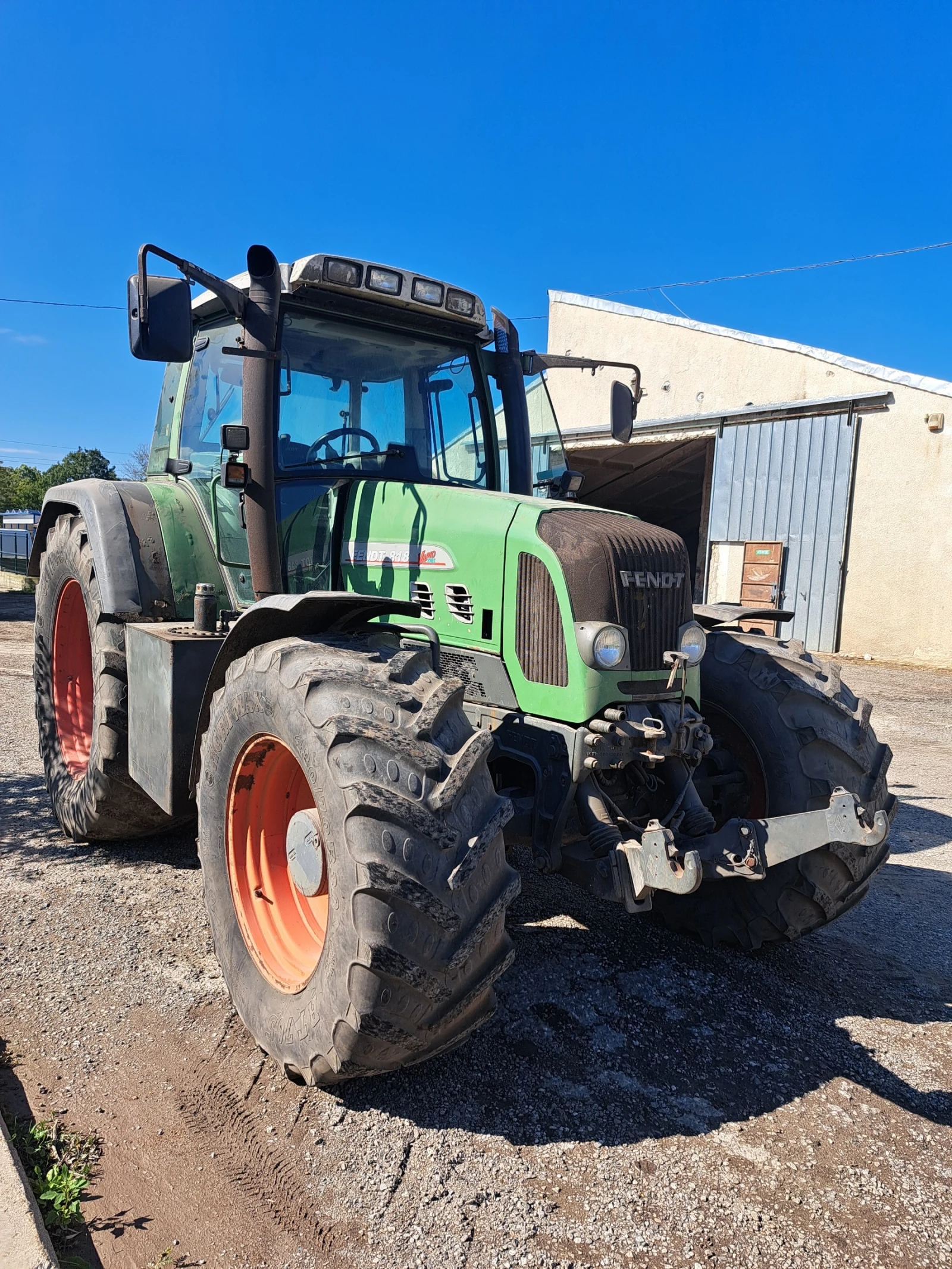 Трактор Fendt 818 VARIO TMS - изображение 2 | Auto.bg Трактор Fendt 818 VARIO TMS - изображение 2