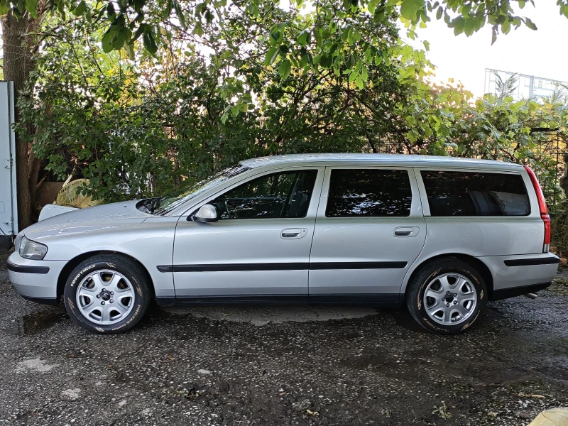 Volvo V70 Комби - 3300 € - 79829642 1 | Car24.bg Volvo V70 Комби - 3300 € - 79829642 1