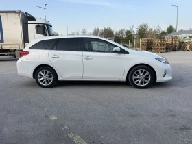 Обява за продажба на Toyota Auris 1.6 АВТОМАТИК