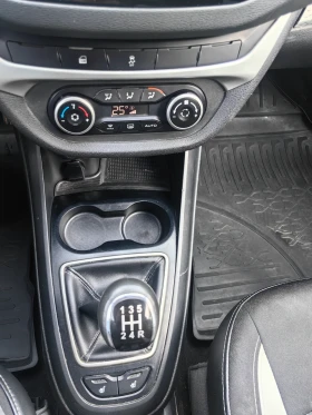 Lada Vesta CROSS 1.6 бензин, 106кс, Отлична | Auto.bg — изображение 17 Lada Vesta CROSS 1.6 бензин, 106кс, Отлична | Auto.bg — изображение 17