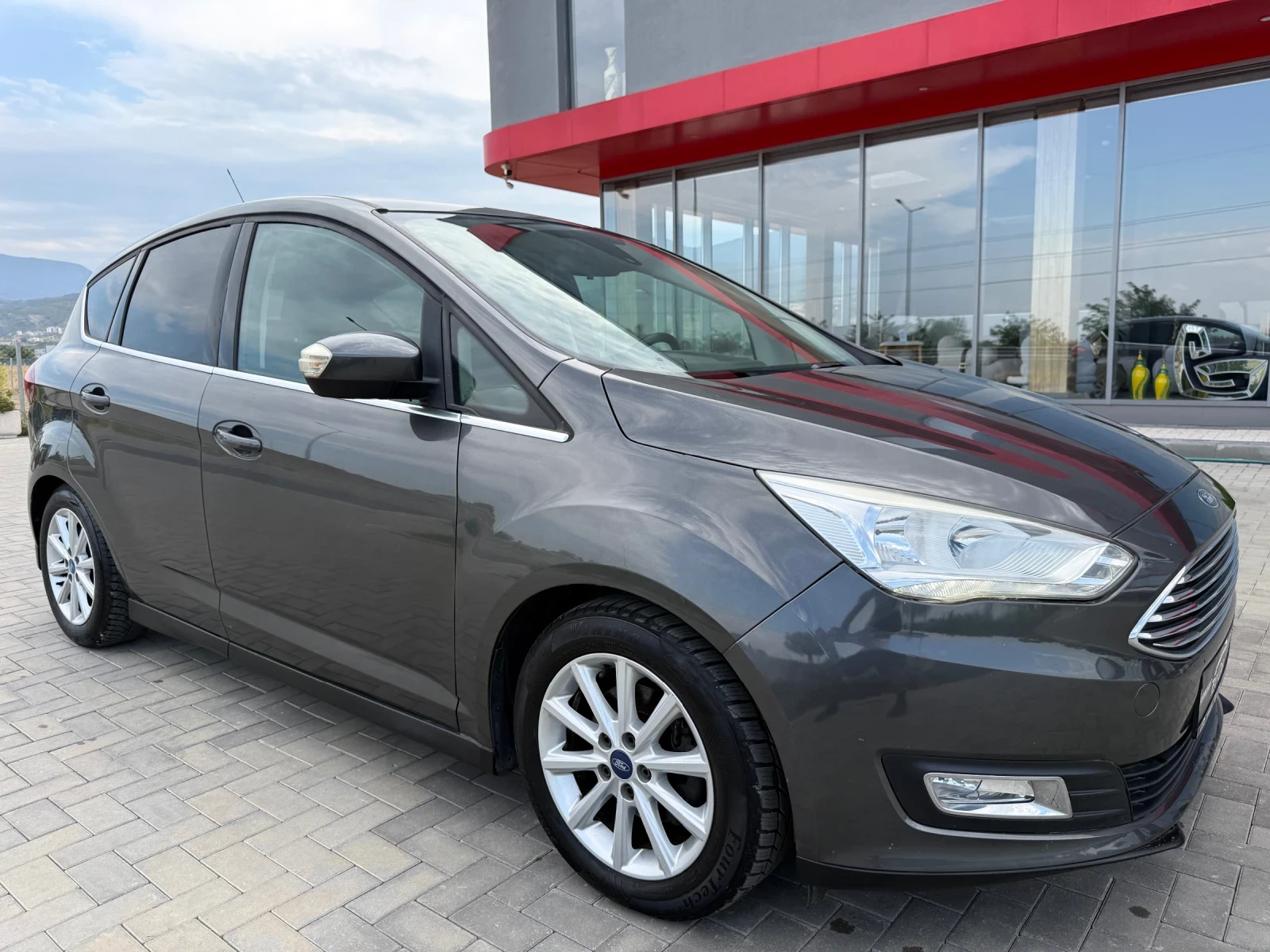 Ford C-max 1.6i LPG / TITANIUM / NAVI / CAMERA / KEYLESS | Auto.bg — изображение 1 Ford C-max 1.6i LPG / TITANIUM / NAVI / CAMERA / KEYLESS | Auto.bg — изображение 1