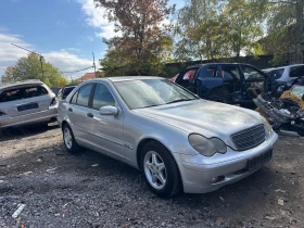 Mercedes-Benz C 220 2.2 cdi 143 TOP SUSTOQNIE - 11 € - 11887808 8 | Car24.bg Mercedes-Benz C 220 2.2 cdi 143 TOP SUSTOQNIE - 11 € - 11887808 8