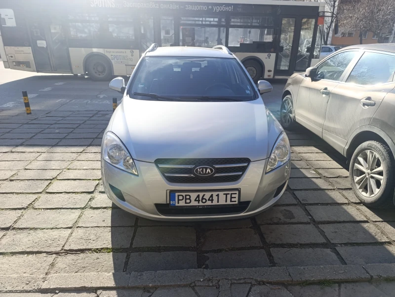 Kia Ceed 1.4i - 3100 € / 6063.07 лв. - 43449022 1 | Car24.bg Kia Ceed 1.4i - 3100 € / 6063.07 лв. - 43449022 1