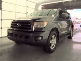 Toyota Sequoia 5.7* V8* ПОДГРЕВ* КАМЕРА* КЕЙЛЕС*