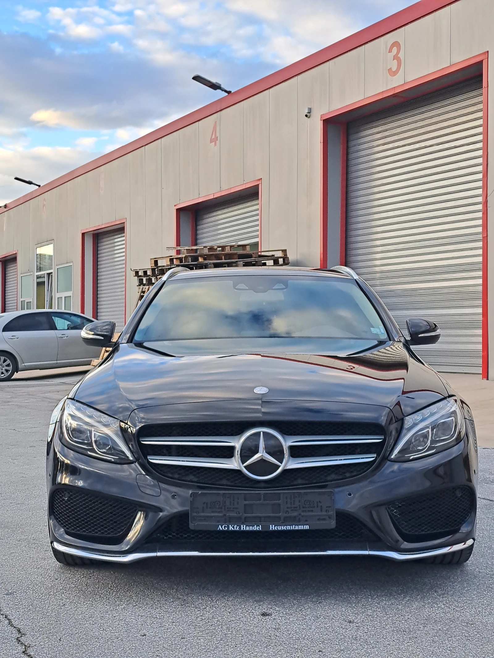 Mercedes-Benz C 220 CDI-AMG-DISTRONIC-BLIND-SPOT-LANE-ASSIST - изображение 3 | Auto.bg Mercedes-Benz C 220 CDI-AMG-DISTRONIC-BLIND-SPOT-LANE-ASSIST - изображение 3