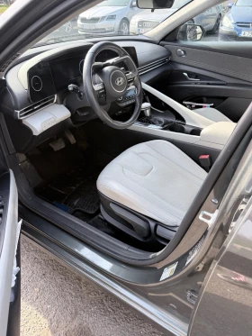 Hyundai Elantra 1.6 Hybrid Luxury | Auto.bg — изображение 15 Hyundai Elantra 1.6 Hybrid Luxury | Auto.bg — изображение 15