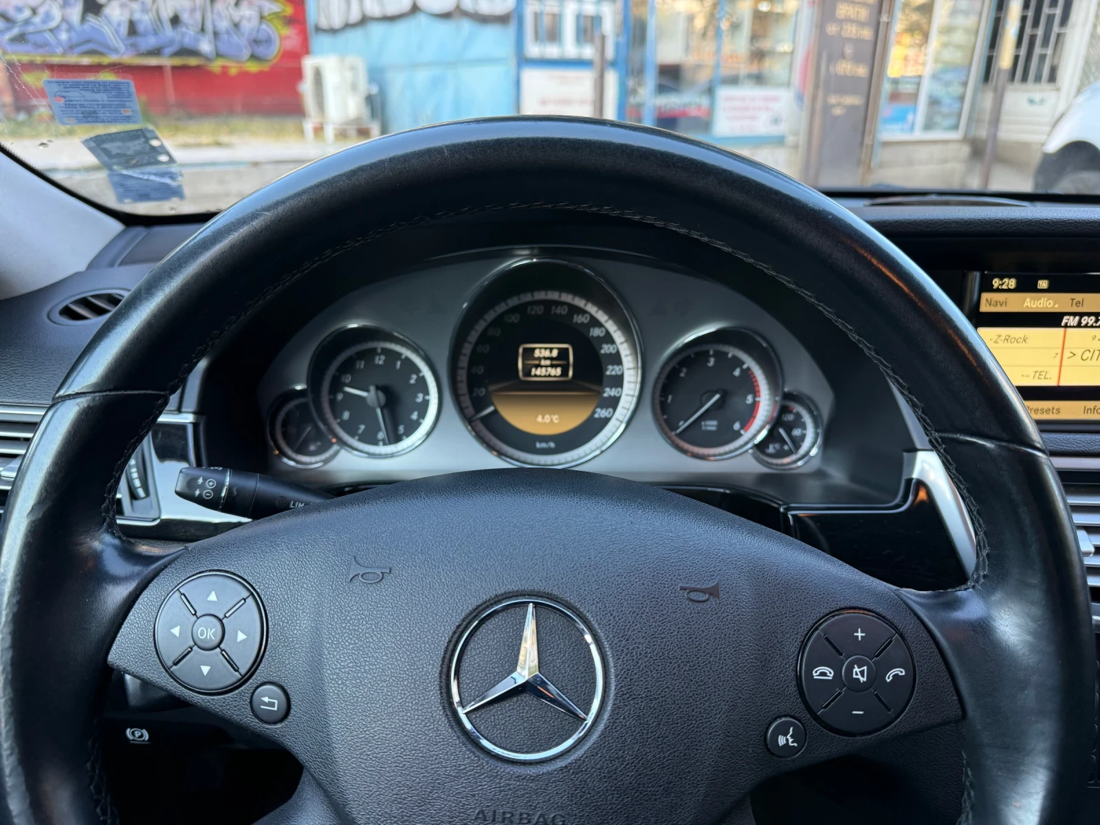 Mercedes-Benz E 200 145000 реални километра! - изображение 10 | Auto.bg Mercedes-Benz E 200 145000 реални километра! - изображение 10