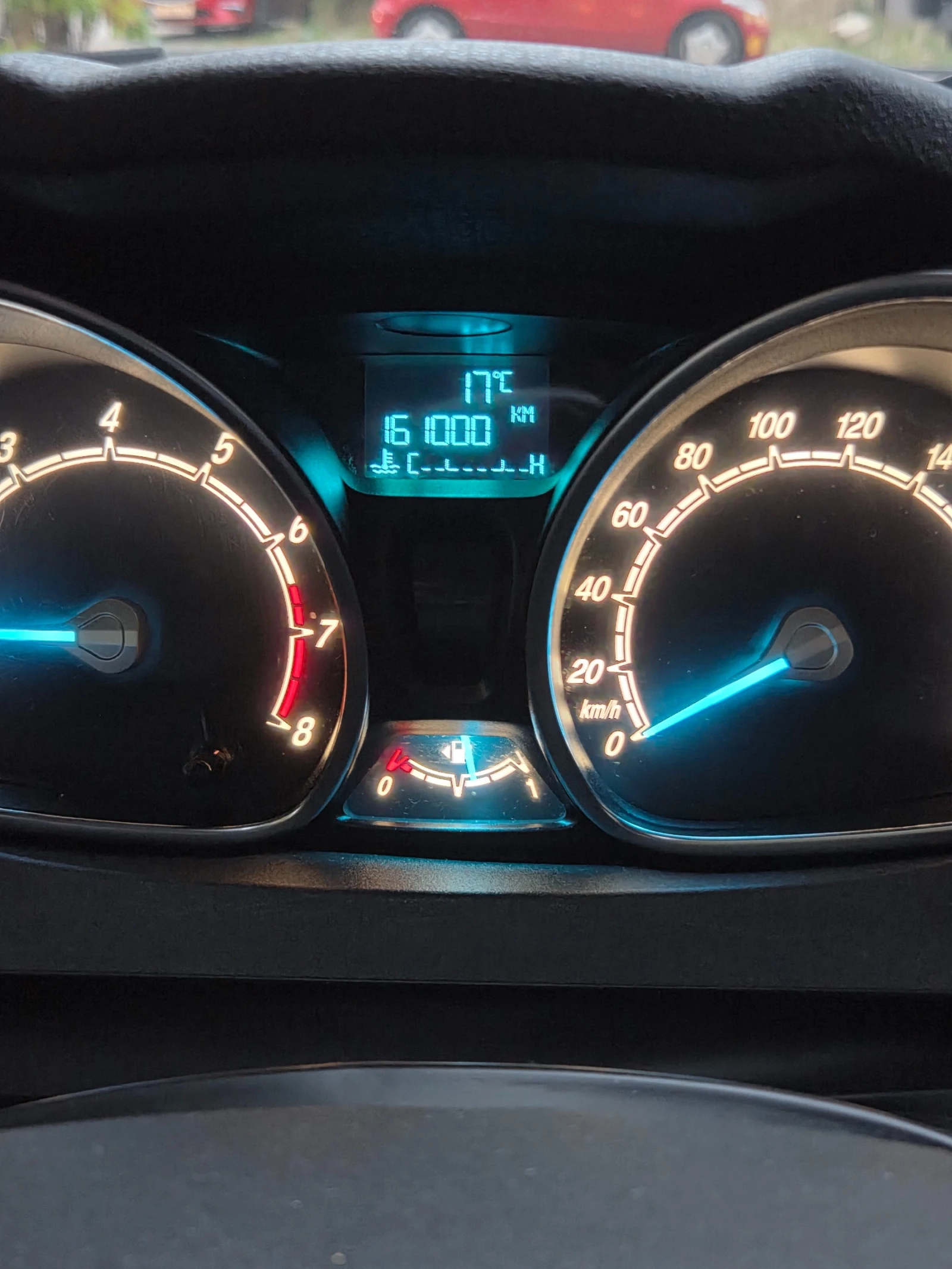 Ford Fiesta 1.0 Ecoboost - изображение 4 | Auto.bg Ford Fiesta 1.0 Ecoboost - изображение 4