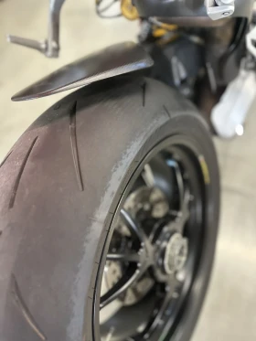 Ducati Panigale V4S | Auto.bg — изображение 14 Ducati Panigale V4S | Auto.bg — изображение 14
