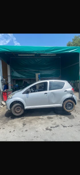 Toyota Aygo 1.0i НА ЧАСТИ!!! - 555 € / 1085.49 лв. - 37240549 2 | Car24.bg Toyota Aygo 1.0i НА ЧАСТИ!!! - 555 € / 1085.49 лв. - 37240549 2