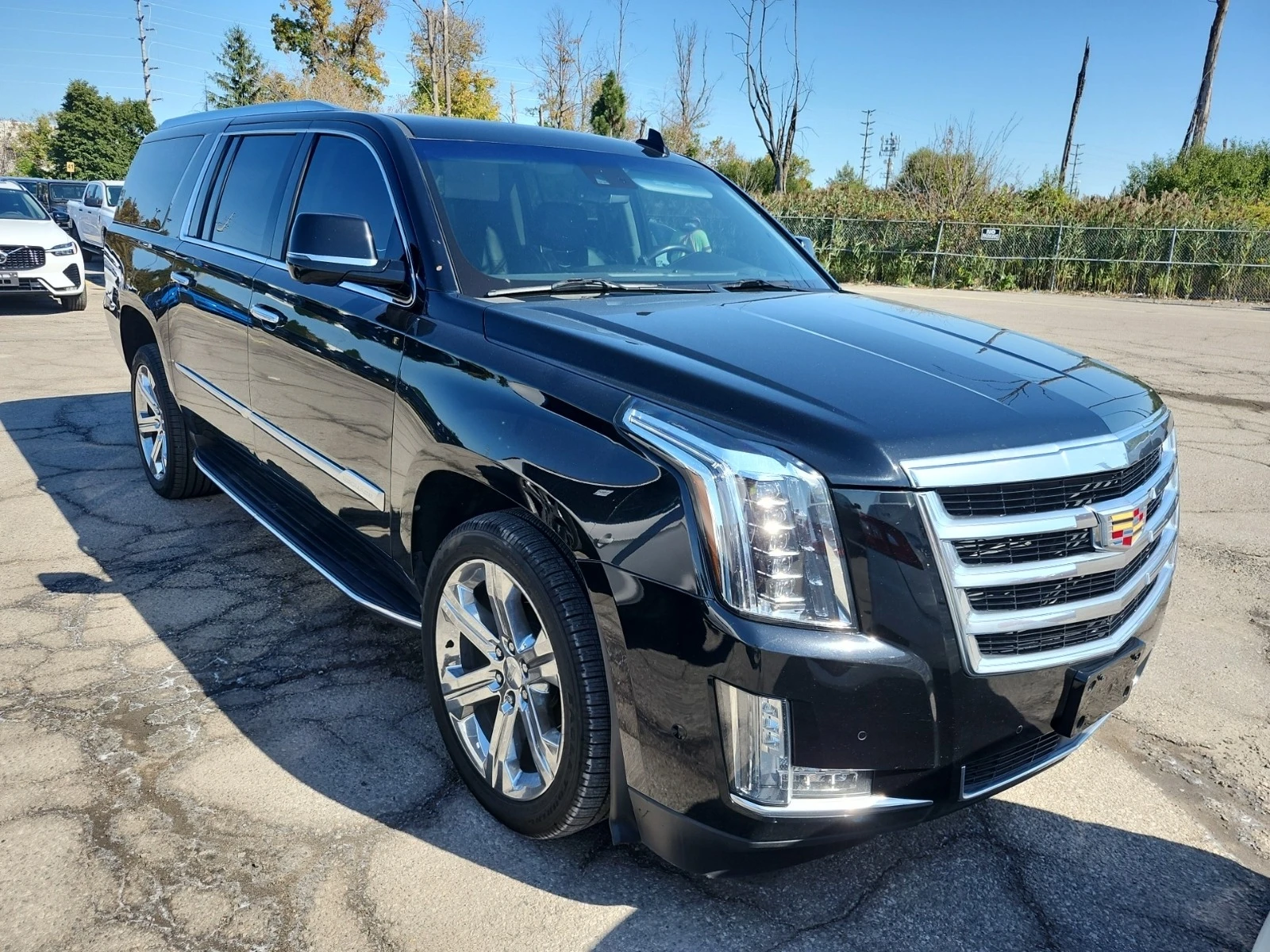 Cadillac Escalade PREMIUM LUXURY * * CARFAX * * АВТО КРЕДИТ * *  - изображение 2 | Auto.bg Cadillac Escalade PREMIUM LUXURY * * CARFAX * * АВТО КРЕДИТ * *  - изображение 2