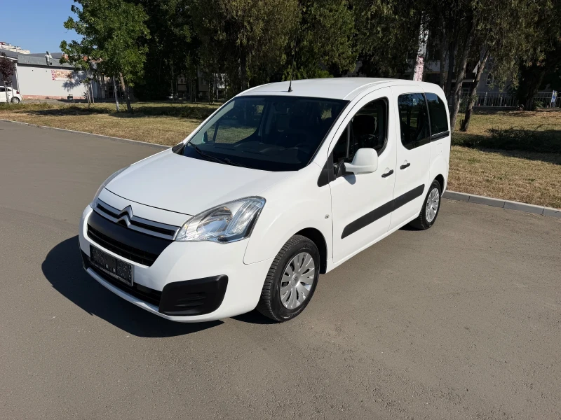 Citroen Berlingo 1.6 HDI Euro 6 - 5500 € / 10757.07 лв. - 45425368 1 | Car24.bg Citroen Berlingo 1.6 HDI Euro 6 - 5500 € / 10757.07 лв. - 45425368 1