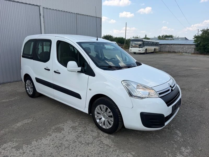 Citroen Berlingo 1.6 HDI Euro 6 - 5500 € / 10757.07 лв. - 42633259 1 | Car24.bg Citroen Berlingo 1.6 HDI Euro 6 - 5500 € / 10757.07 лв. - 42633259 1