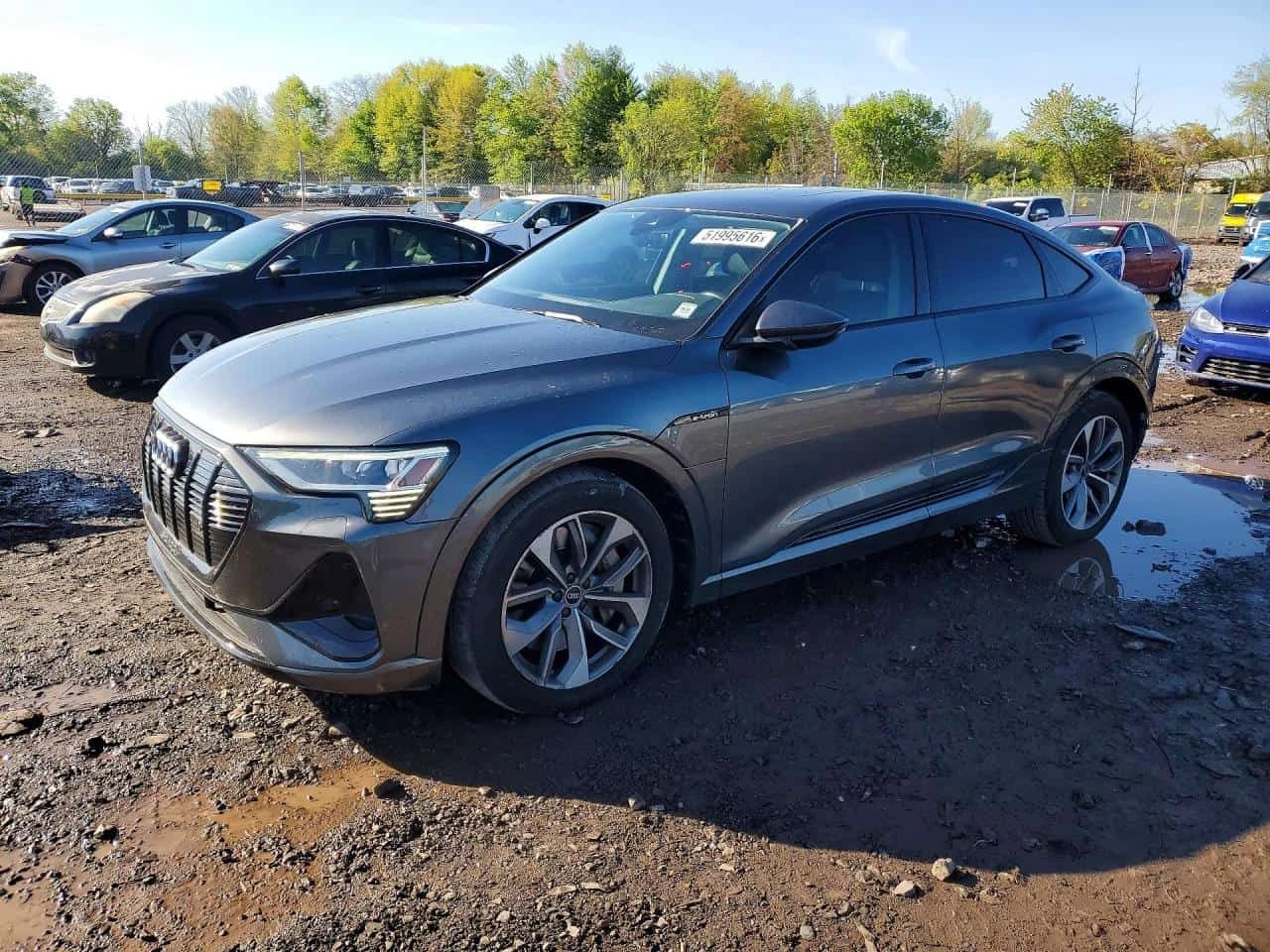 Audi E-Tron /CARFAX/ЗАСТРАХОВАТЕЛ/ЦЕНА ДО БГ | Auto.bg — изображение 1 Audi E-Tron /CARFAX/ЗАСТРАХОВАТЕЛ/ЦЕНА ДО БГ | Auto.bg — изображение 1