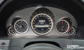 Mercedes-Benz E 350 E350 Coupe - 8790 € - 19065785 8 | Car24.bg Mercedes-Benz E 350 E350 Coupe - 8790 € - 19065785 8
