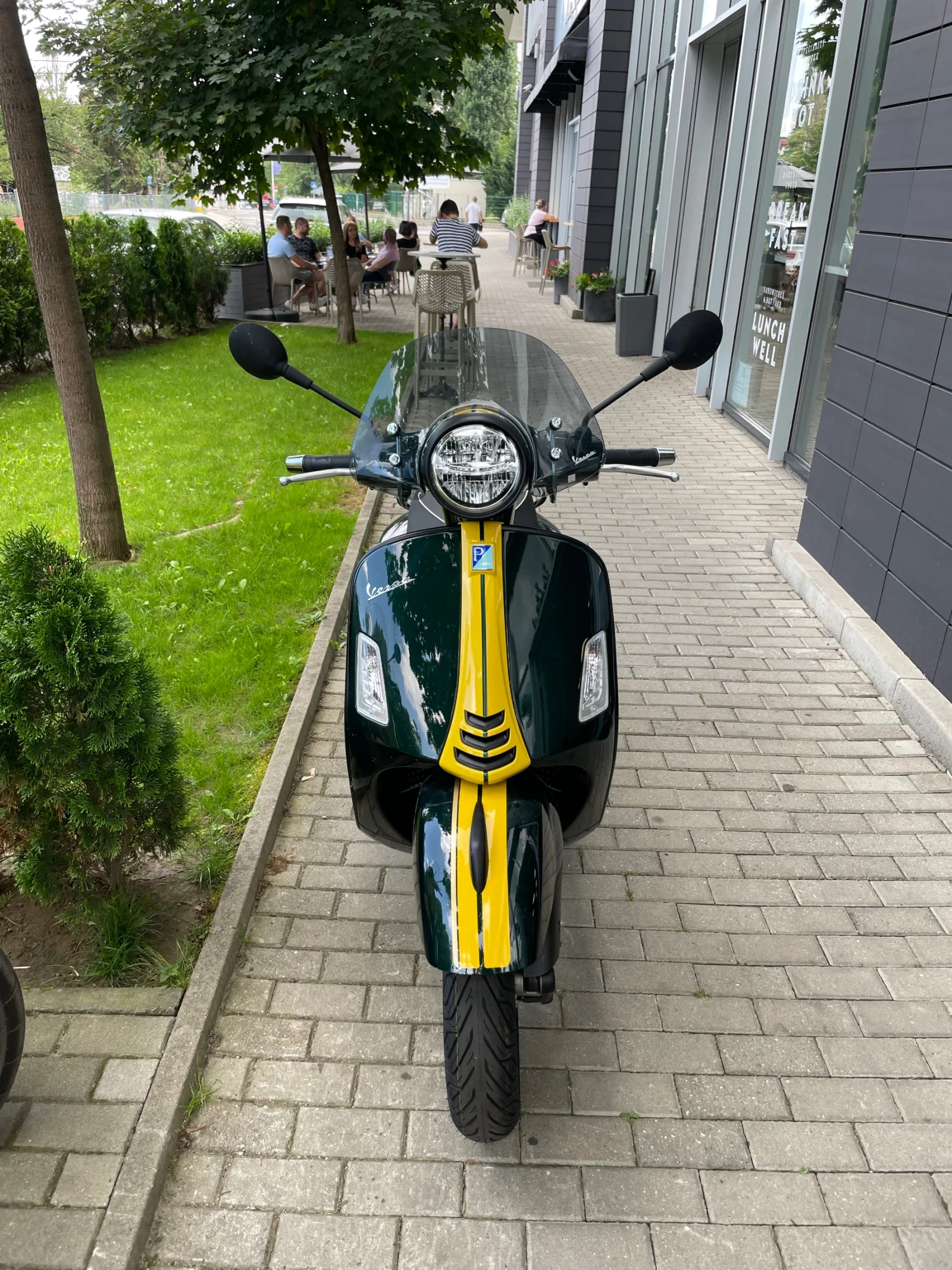 Vespa 300 GTS Racing Sixties | Auto.bg — изображение 1 Vespa 300 GTS Racing Sixties | Auto.bg — изображение 1