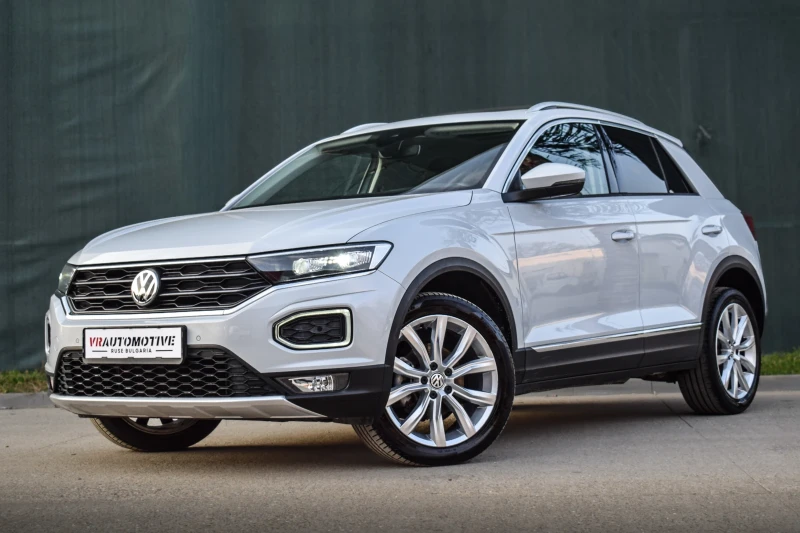 VW T-Roc 1.5 TSI Digital/Keyless/панорама - 16900 € / 33053.53 лв. - 58688301 1 | Car24.bg VW T-Roc 1.5 TSI Digital/Keyless/панорама - 16900 € / 33053.53 лв. - 58688301 1